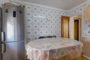 Venda de pis a Salt de 2ª mà - 9717