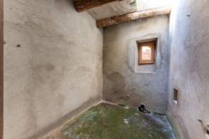 Venda de Masia a Esponellà de 2ª mà - 9702