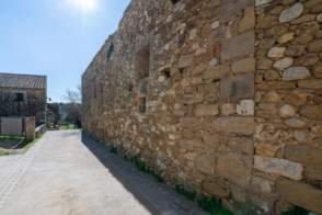 Venda de Masia a Esponellà de 2ª mà - 9702