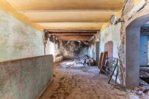 Venda de Masia a Esponellà de 2ª mà - 9702