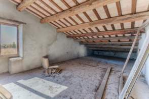 Venda de Masia a Esponellà de 2ª mà - 9702