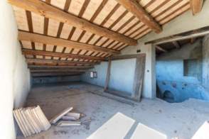 Venda de Masia a Esponellà de 2ª mà - 9702