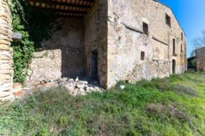 Venda de Masia a Esponellà de 2ª mà - 9702