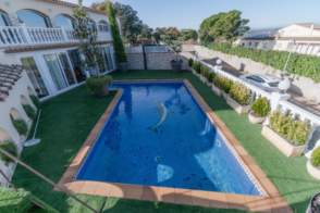 Venda d'una espectacular vila a Pals de 2ª mà - 9757