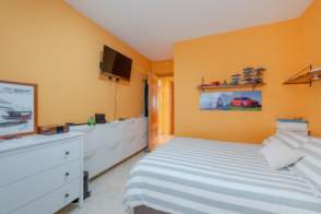 Venta de piso amplio y adaptado en Salt, La Massana de 2ª mano - 9836
