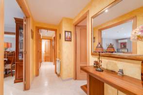 Venta de piso amplio y adaptado en Salt, La Massana de 2ª mano - 9836