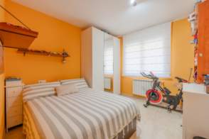 Venta de piso amplio y adaptado en Salt, La Massana de 2ª mano - 9836