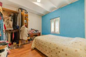 Piso en venta en el Barri Vell de Girona Capital de 2ª mano - 9881