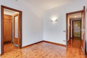 Venta de piso exterior de 3 habitaciones en La Sagrada Família, Barcelona Capital de 2ª mano - 9886