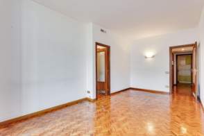 Venta de piso exterior de 3 habitaciones en La Sagrada Família, Barcelona Capital de 2ª mano - 9886