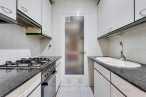 Venta de piso exterior de 3 habitaciones en La Sagrada Família, Barcelona Capital de 2ª mano - 9886