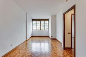 Venta de piso exterior de 3 habitaciones en La Sagrada Família, Barcelona Capital de 2ª mano - 9886