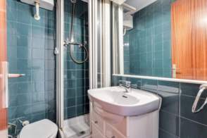 Venta de piso exterior de 3 habitaciones en La Sagrada Família, Barcelona Capital de 2ª mano - 9886