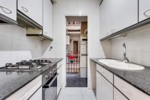 Venta de piso exterior de 3 habitaciones en La Sagrada Família, Barcelona Capital de 2ª mano - 9886