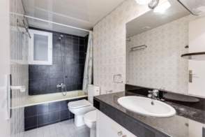 Venta de piso exterior de 3 habitaciones en La Sagrada Família, Barcelona Capital de 2ª mano - 9886