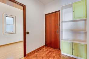 Venta de piso exterior de 3 habitaciones en La Sagrada Família, Barcelona Capital de 2ª mano - 9886