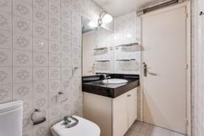 Venta de piso exterior de 3 habitaciones en La Sagrada Família, Barcelona Capital de 2ª mano - 9886