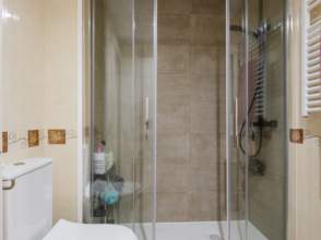 Dúplex en venta en Santa Eugènia, Girona Capital de 2ª mano - 9861
