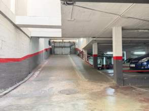 Plaza de Parking en venta en el centro de Salt de 2ª mano - 9866