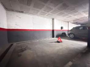 Plaza de Parking en venta en el centro de Salt de 2ª mano - 9866