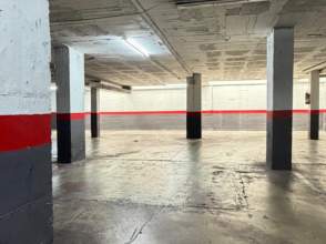 Plaza de Parking en venta en el centro de Salt de 2ª mano - 9866