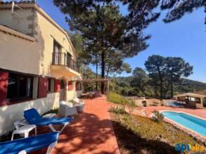 Villa en Venta en Lloret de Mar de 2ª mano - 9901