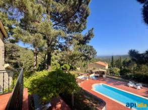 Villa en Venta en Lloret de Mar de 2ª mano - 9901