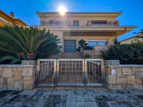 Bonito xalet en Banyolas  de 2ª mano - 9921