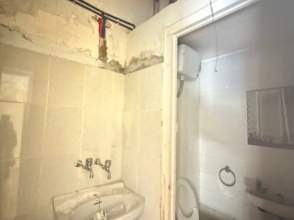 Local comercial en venta en el Centre de Salt de 2ª mano - 9981
