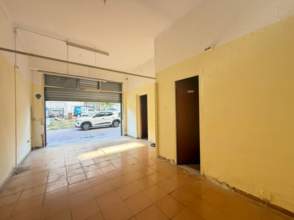 Local comercial en venta en el Centre de Salt de 2ª mano - 9981