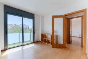 Piso en venta en Santa Eugènia, Girona Capital de 2ª mano - 9971