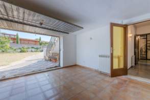 Casa en venta en Caldes de Malavella- Urb. Can Sola Gros  de 2ª mano - 10001