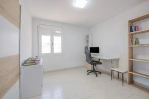 Piso en venta en Sant Narcís de 2ª mano - 5671