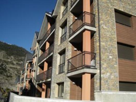 2-bedroom flat seasonal rent in r Imprimeix Torna Anterior Següent Prats, Canillo · 11 of 11