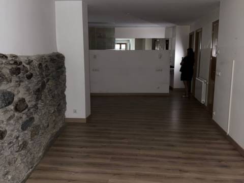 4-bedroom townhouse for sale in La Massana · 26 of 60