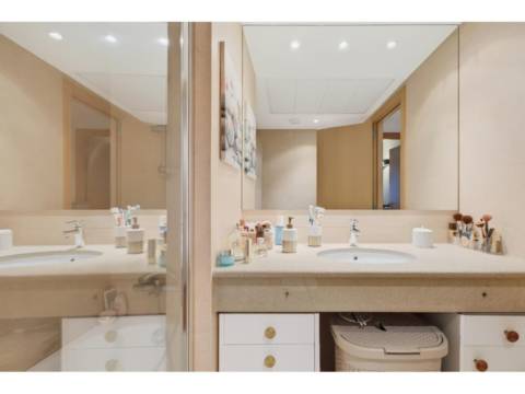 Appartement 3 chambres à vendre à Centre, Andorre-la-Vieille · 55 sur 60