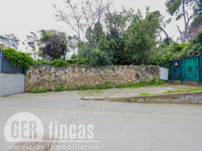 Terreno edificable y vallado en Castellbisbal, cerca de la B-40 · Entorno