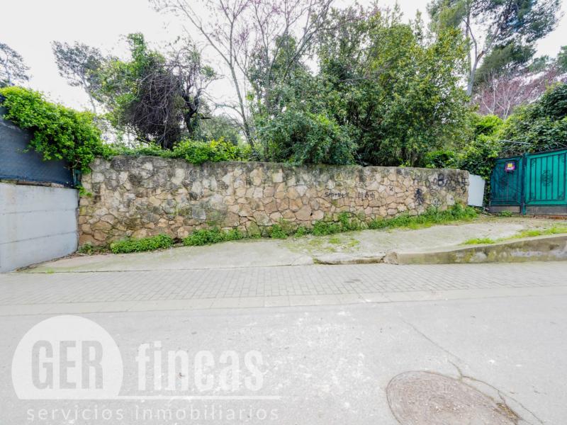 Terreno edificable y vallado en Castellbisbal, cerca de la B-40 · Zonas comunes