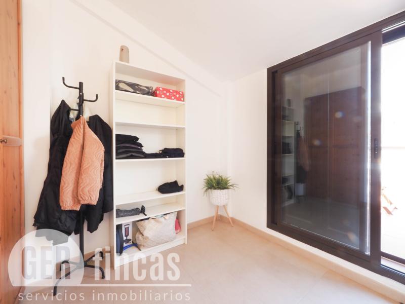 Dúplex de 104 m² con dos terrazas y piscina comunitaria en Torre-sana · Despacho