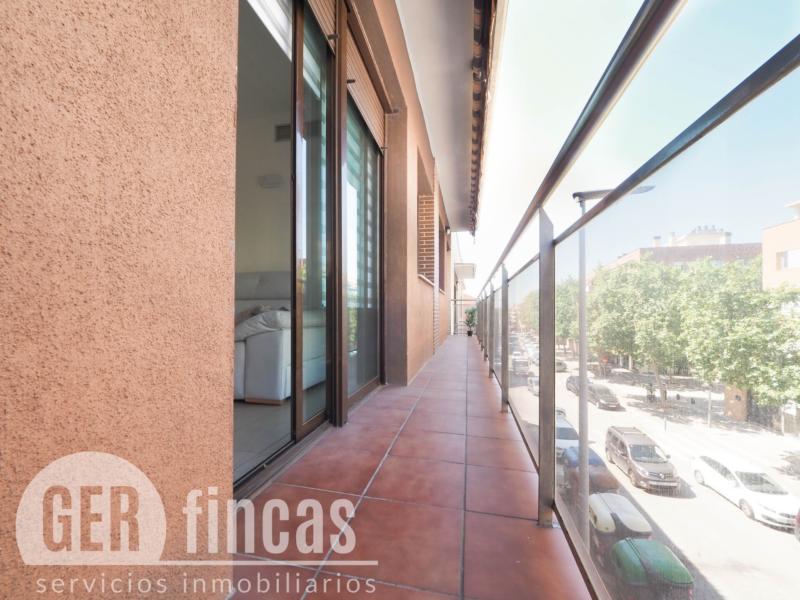 Dúplex de 104 m² con dos terrazas y piscina comunitaria en Torre-sana · Terraza
