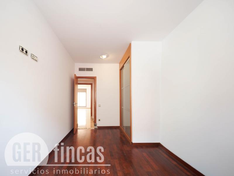 Planta baja · Terraza de 25 m² · Pasillo