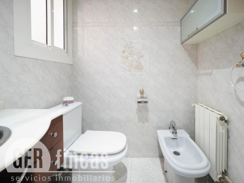 Con ascensor · Baño
