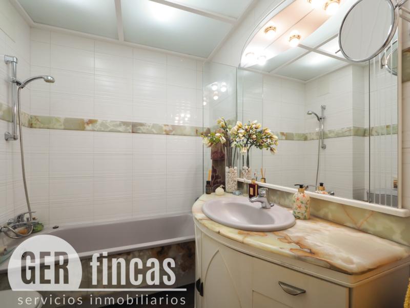 Reformado · Balcón y ascensor · Baño