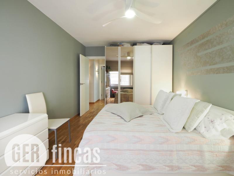 Reformado · Balcón y ascensor · Dormitorio