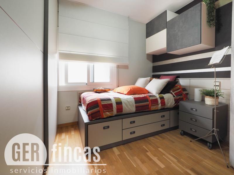 Reformado · Balcón y ascensor · Dormitorio