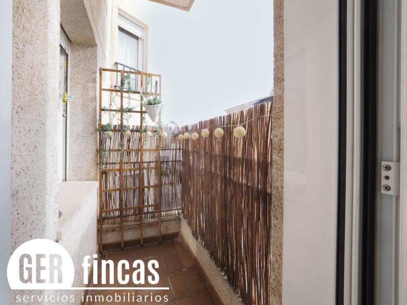 Reformado · 3 balcones · Balcón