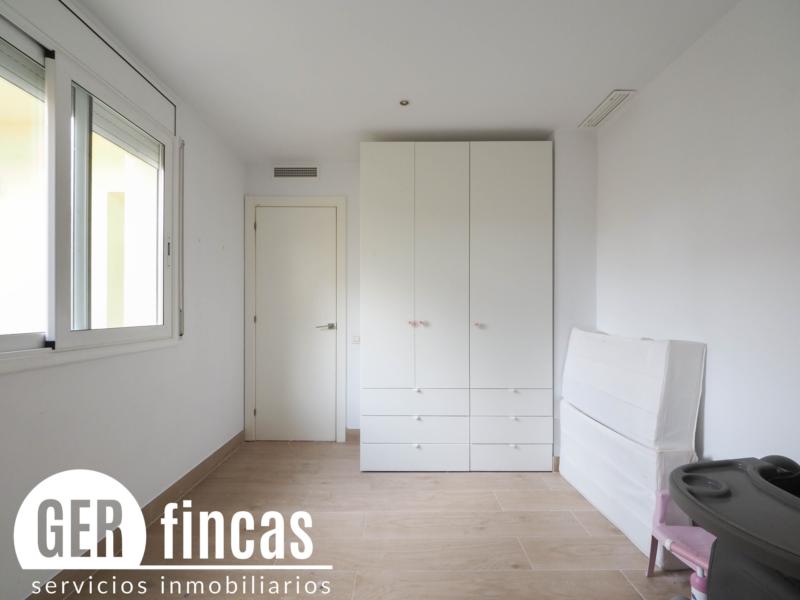 Reformado · 3 balcones · Dormitorio