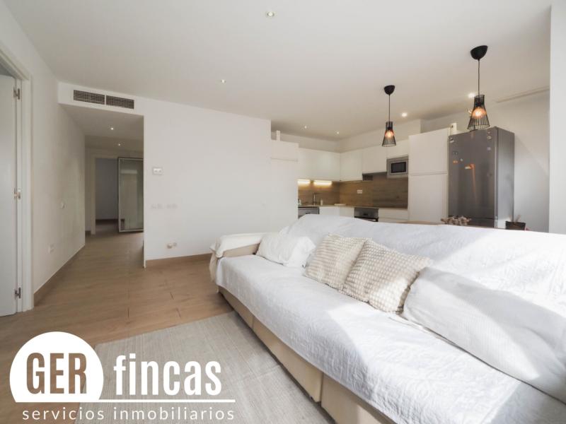 Reformado · 3 balcones · Comedor