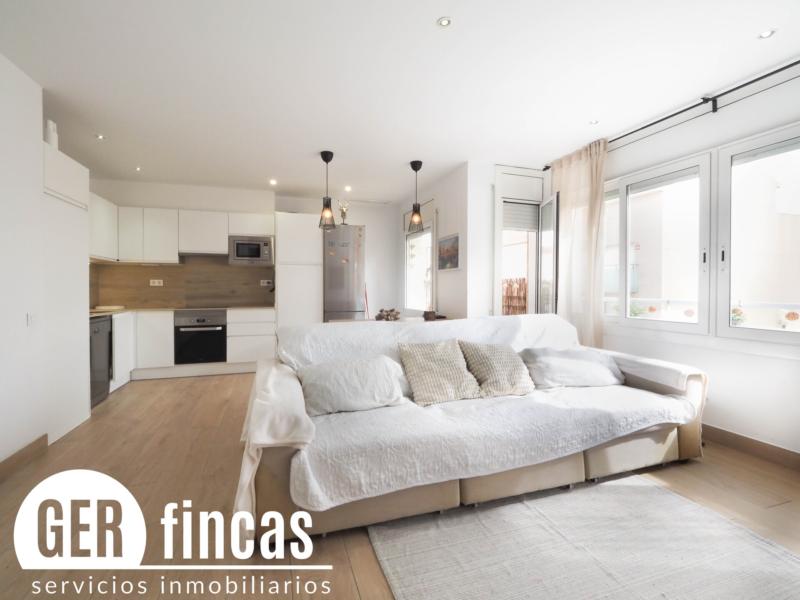 Reformado · 3 balcones · Comedor